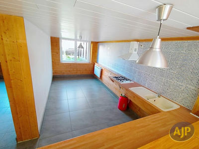 Maison - 91 m² - 4 pièces