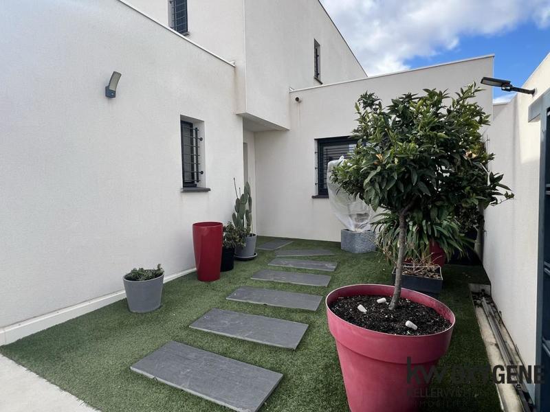 Maison - 98 m² - 5 pièces