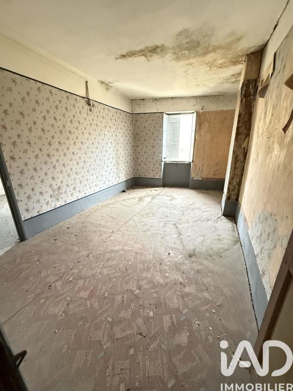 Maison - 360 m² - 7 pièces