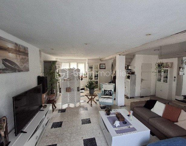 Maison ancienne - 304 m² - 7 pièces