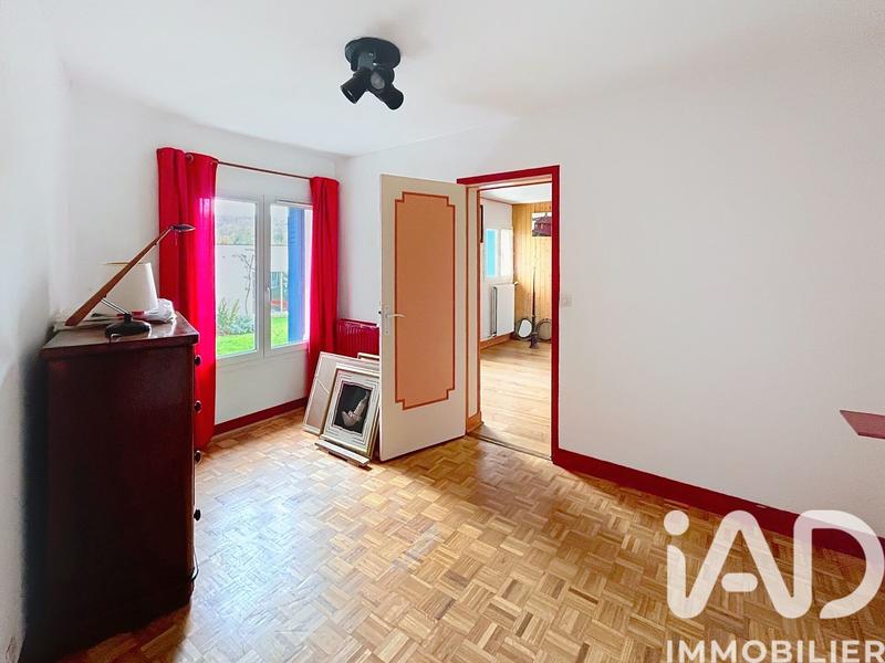Maison - 215 m² - 8 pièces
