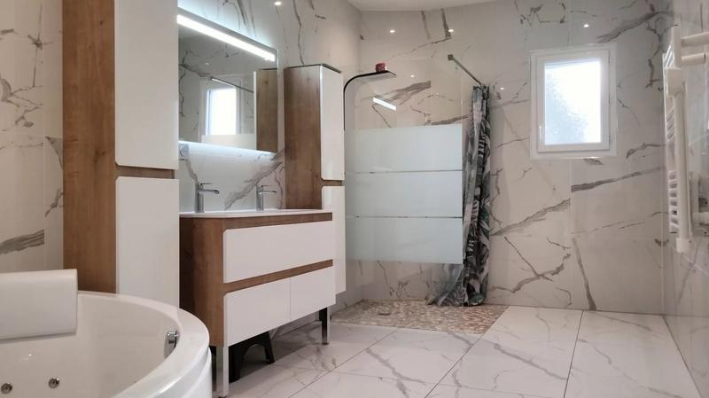 Pavillon - 160 m² - 4 pièces