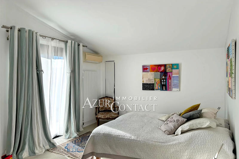 Maison - 205 m² - 4 pièces