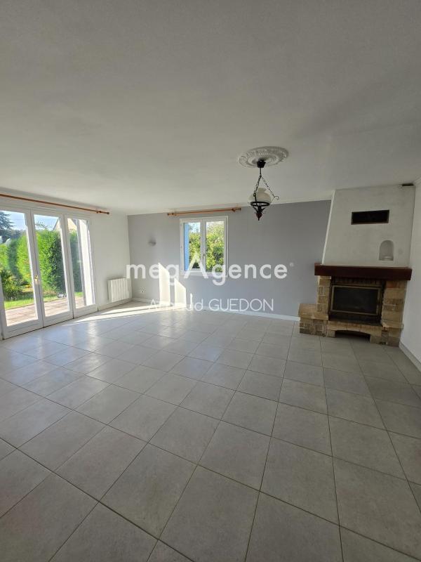 Maison - 205 m² - 9 pièces