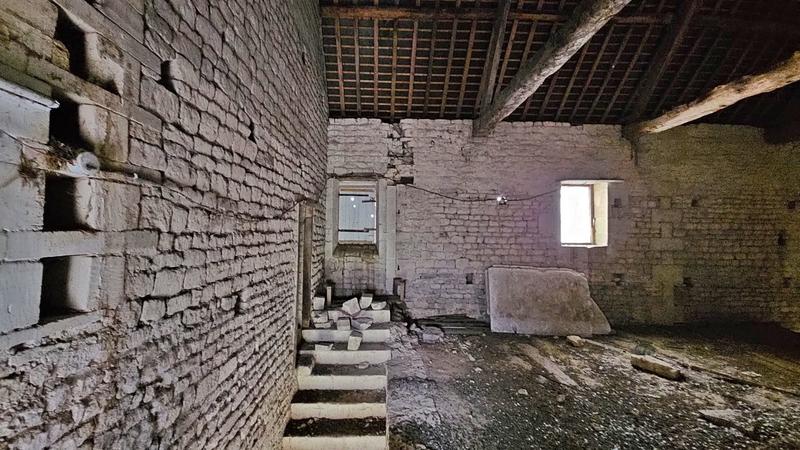 Maison - 131 m² - 2 pièces