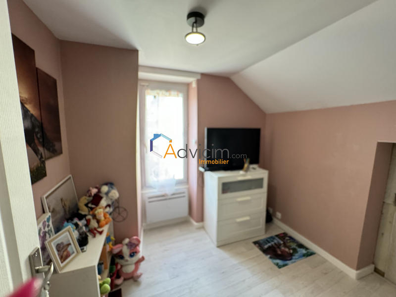 Maison - 93 m² - 4 pièces