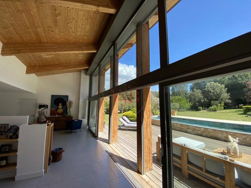 Villa - 160 m² - 7 pièces