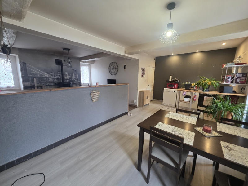 Maison - 102 m² - 4 pièces