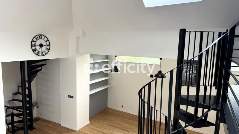 Appartement - 98 m² - 3 pièces