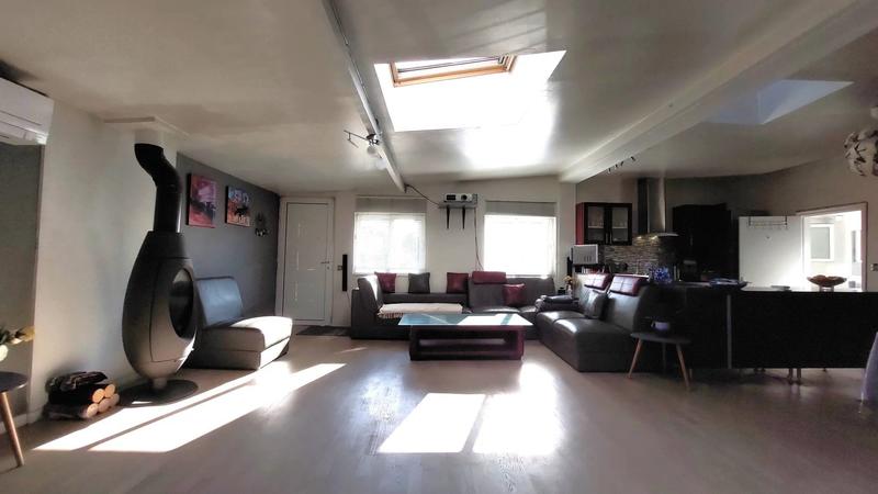 Maison - 98 m² - 3 pièces