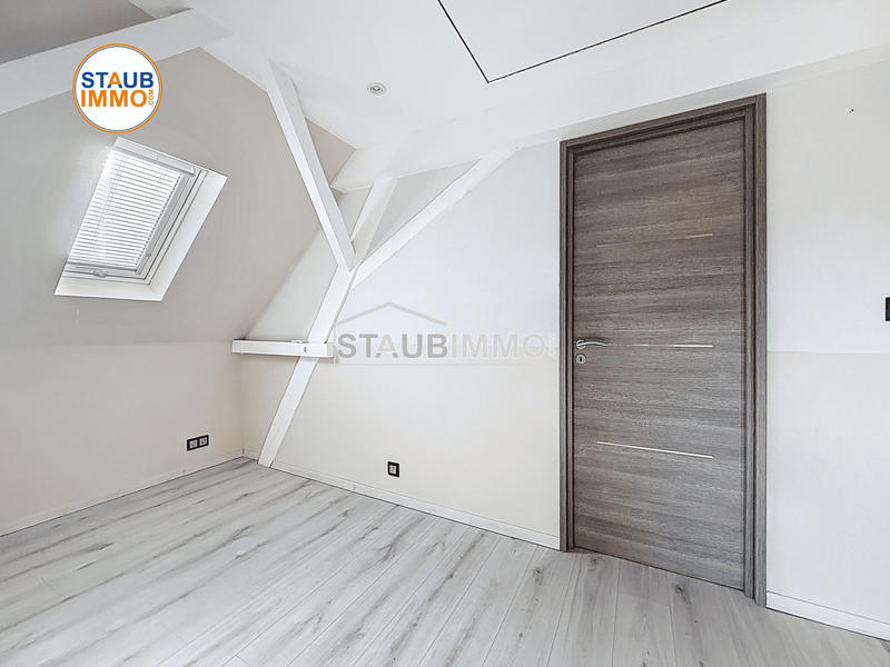 Maison - 95 m² - 5 pièces