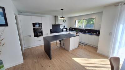 Maison - 155 m² - 6 pièces