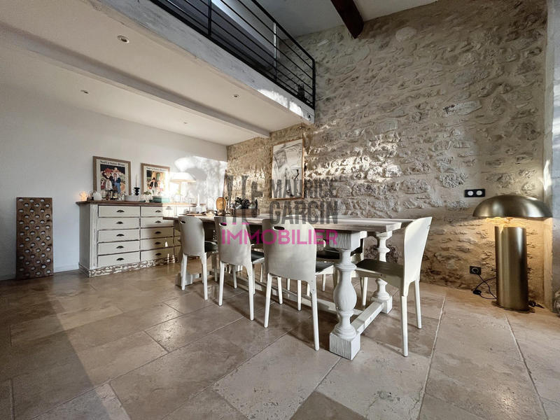 Maison - 140 m² - 4 pièces