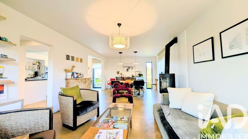 Maison - 162 m² - 8 pièces