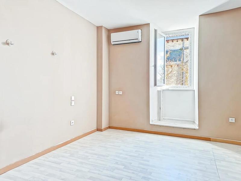 Maison - 177 m² - 8 pièces