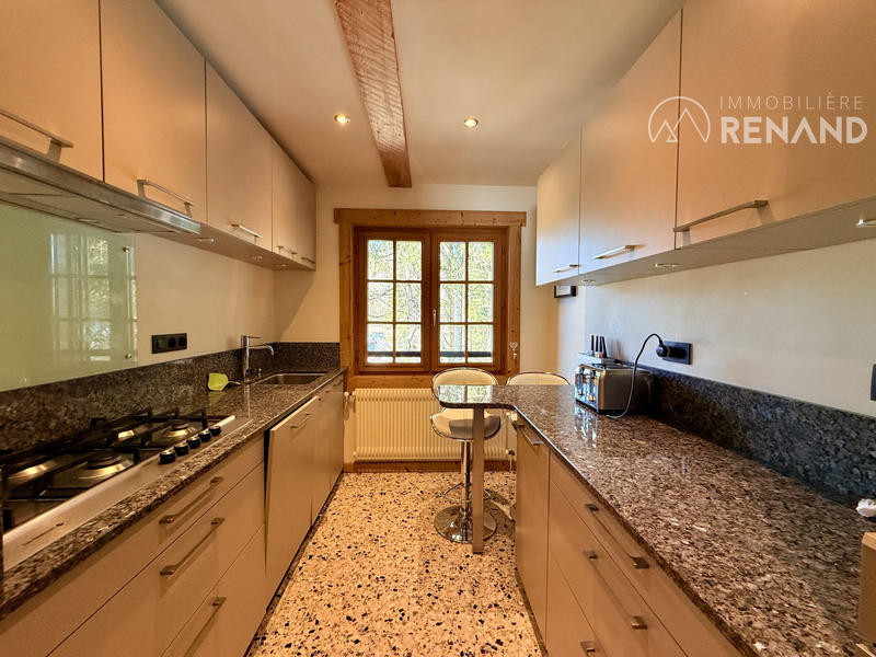 Châlet - 180 m² - 9 pièces