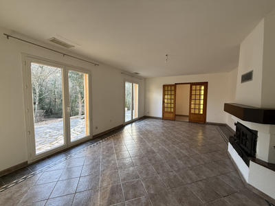 Maison - 104 m² - 4 pièces