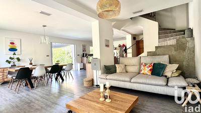 Maison - 127 m² - 5 pièces