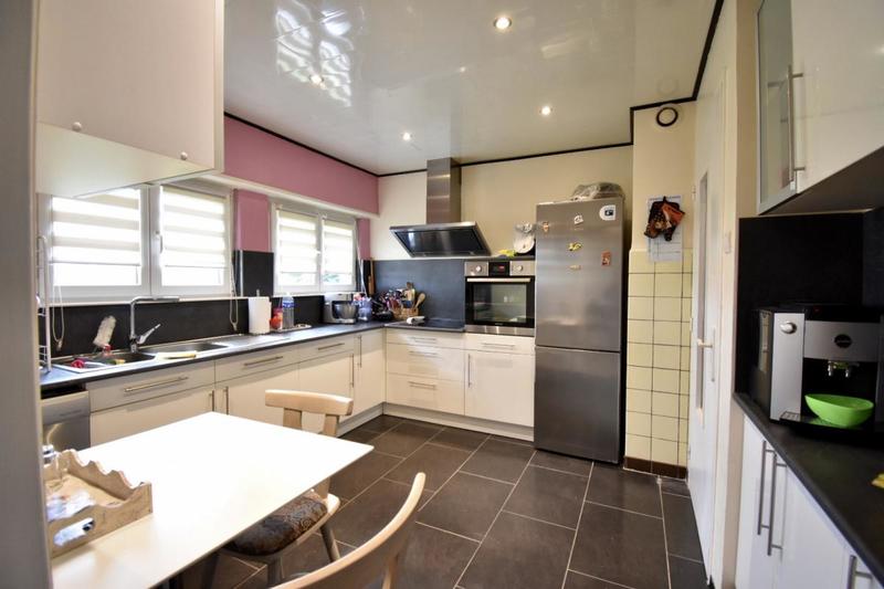 Maison - 94 m² - 4 pièces