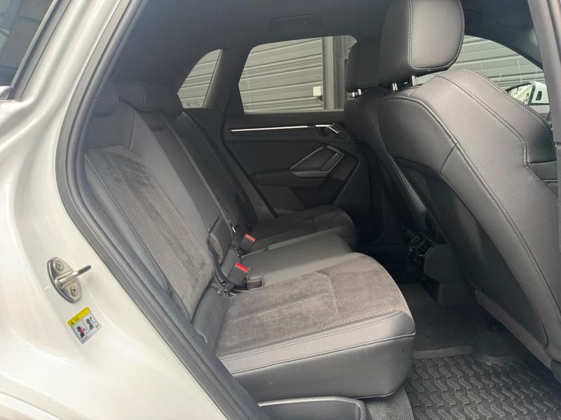 Audi Q3 35 Tfsi 150 s-Line Int/Ext s-Tronic - Excellent Etat