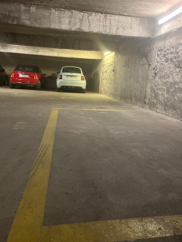 Parking - 15 m²