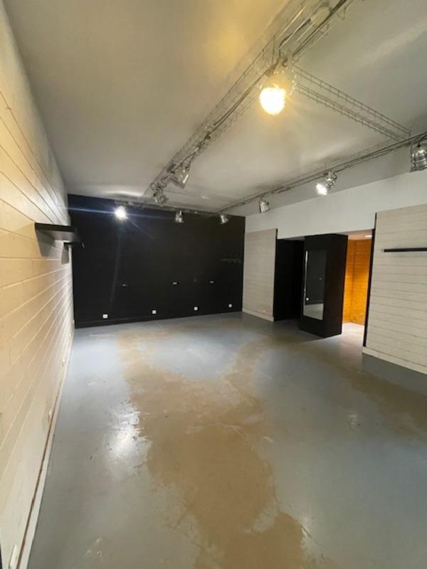 Local commercial - 272 m² - 5 pièces