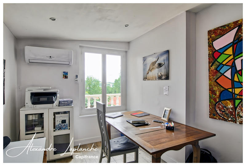 Maison - 177 m² - 7 pièces