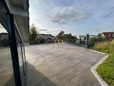 Appartement - 85 m² - 5 pièces