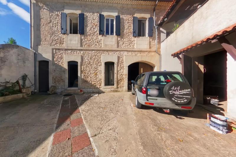 Maison - 198 m² - 5 pièces