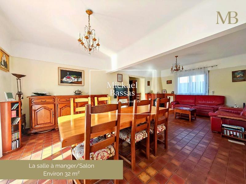 Maison traditionnelle - 131 m² - 7 pièces