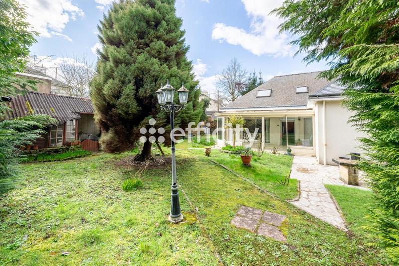 Maison traditionnelle - 130 m² - 6 pièces