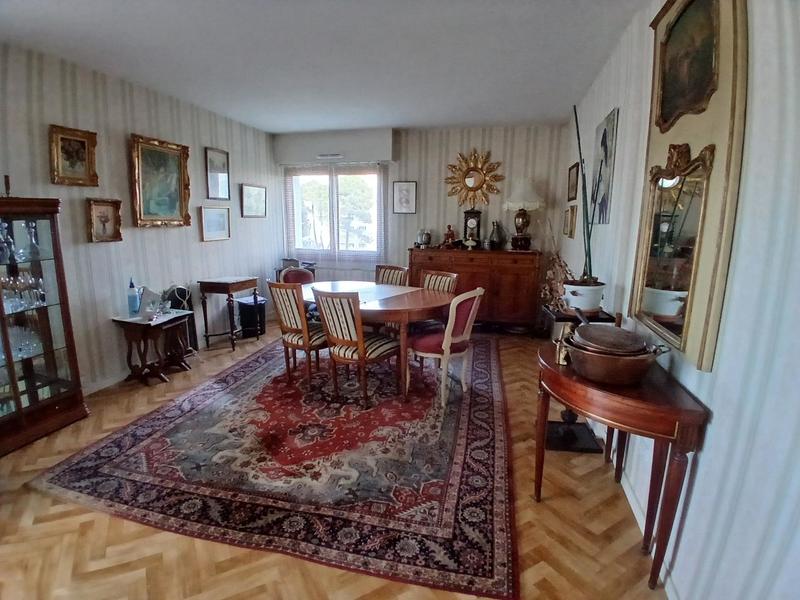 Appartement - 86 m² - 4 pièces