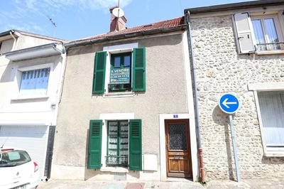 Maison de village - 82 m² - 4 pièces