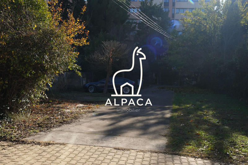 Maison - 185 m² - 10 pièces