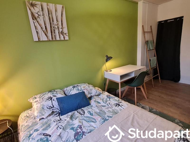 Chambre - 10 m² - 1 pièce