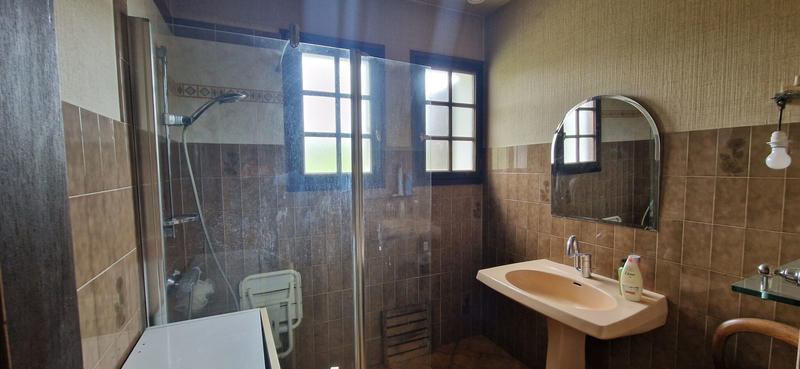 Maison - 195 m² - 7 pièces