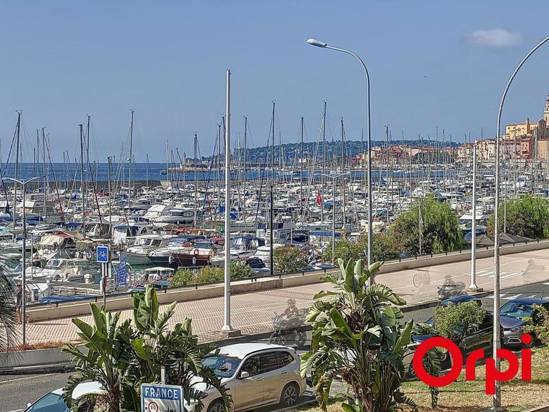 Studio - 26 m² - 1 pièce