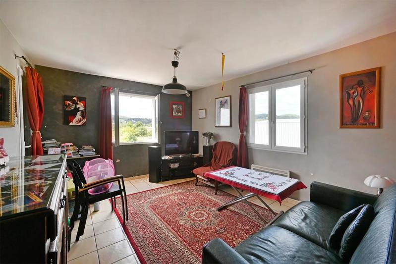 Maison - 520 m² - 8 pièces