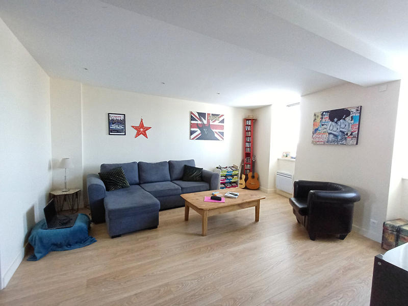 Appartement - 72 m² - 2 pièces