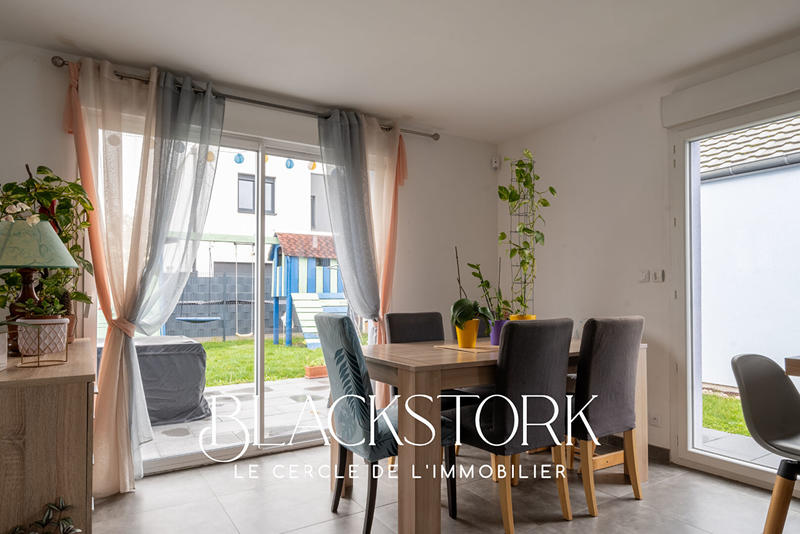 Maison - 90 m² - 6 pièces