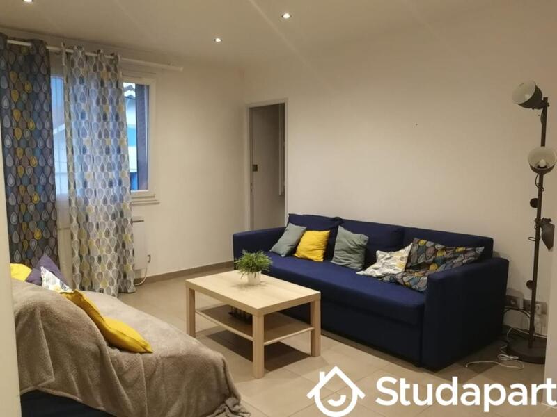 Chambre - 11 m² - 1 pièce