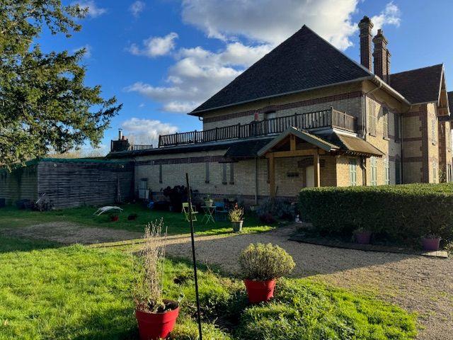 Maison - 136 m² - 4 pièces