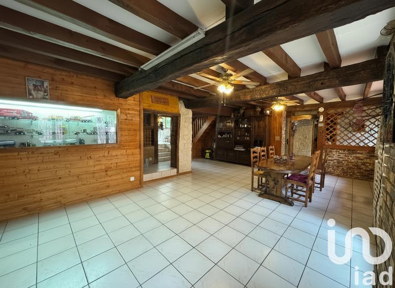 Maison - 260 m² - 7 pièces