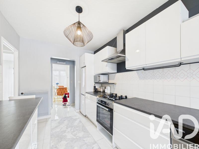 Maison - 101 m² - 5 pièces