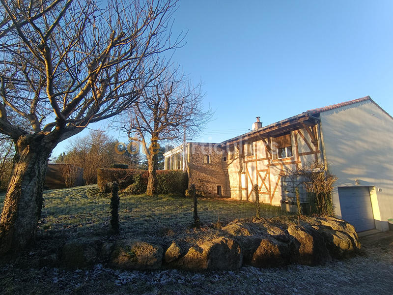 Maison - 149 m² - 6 pièces