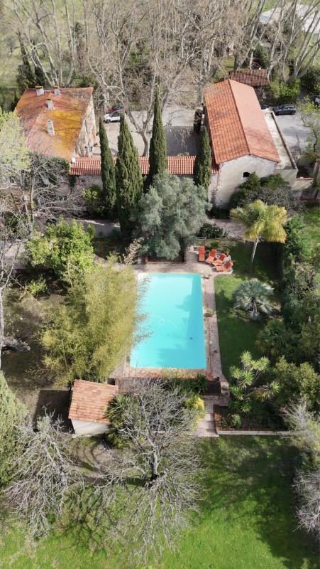 Mas - 463 m² - 19 pièces