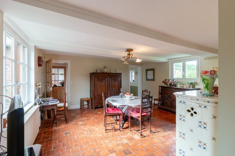 Maison - 175 m² - 9 pièces