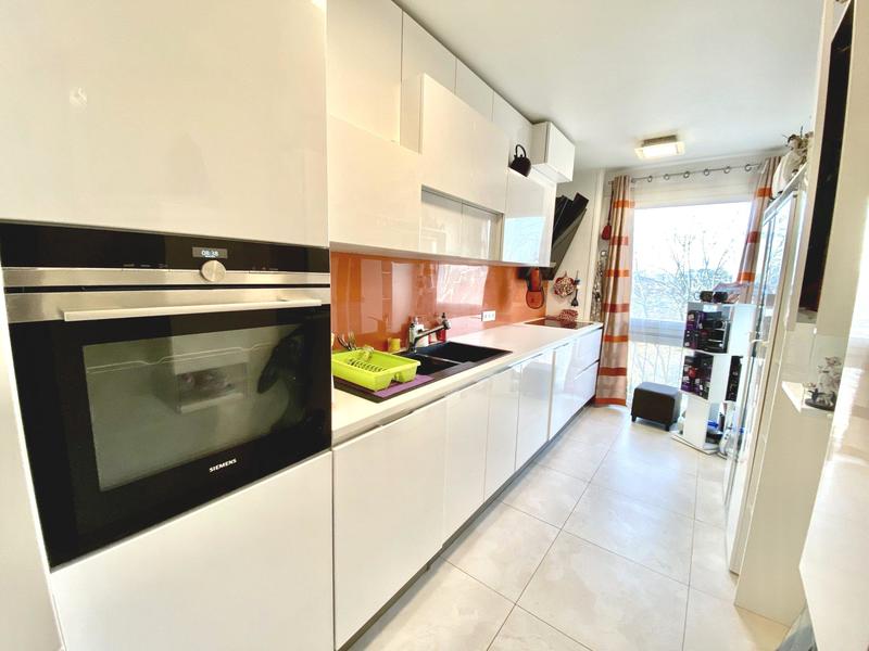 Appartement - 89 m² - 4 pièces