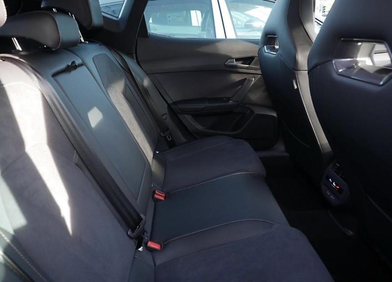 Cupra Formentor Vz 272 Hybride Rechargeable / Sieges Elec à Memoire Regulateur de Distance Carplay Android Auto