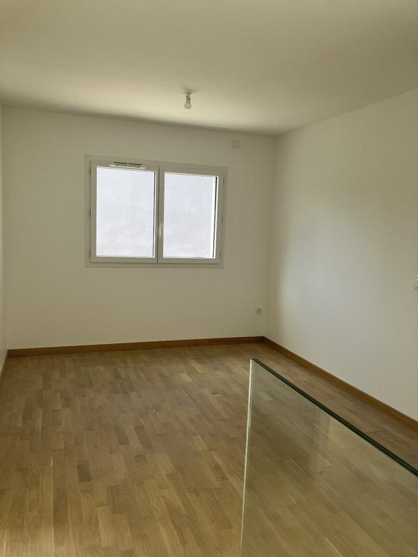 Villa - 166 m² - 6 pièces